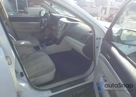 2010 Subaru Outback 2.5I Premium from USA, damaged, VIN 4S4BRBCC3A1354621